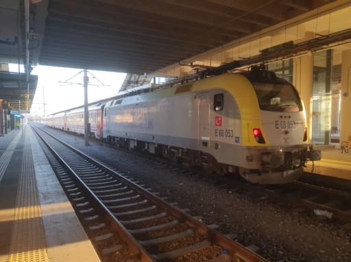 TCDD E86053 at Halkali Station